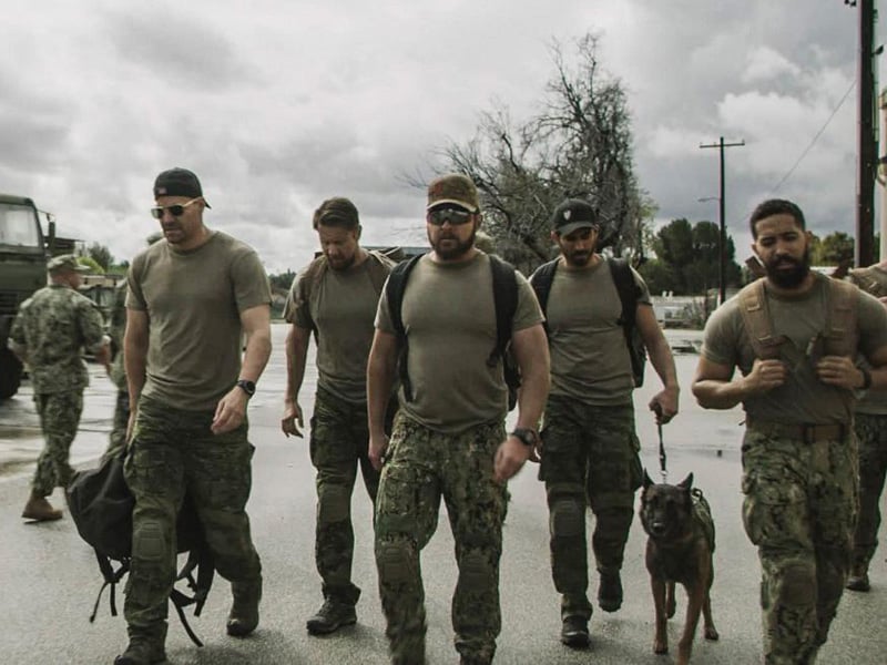 SEAL Team : Bild Neil Brown Jr., A.J. Buckley, David Boreanaz