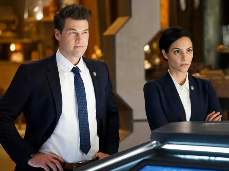 DC's Legends Of Tomorrow : Bild Nick Zano, Tala Ashe