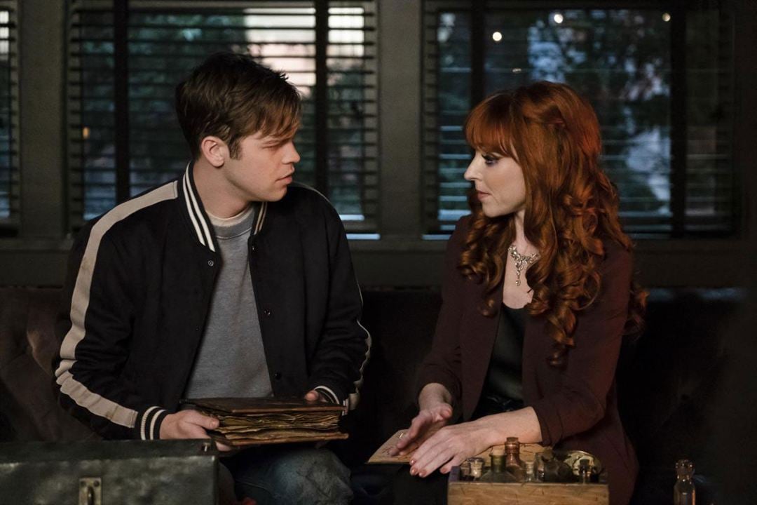 Supernatural : Bild Alexander Calvert, Ruth Connell