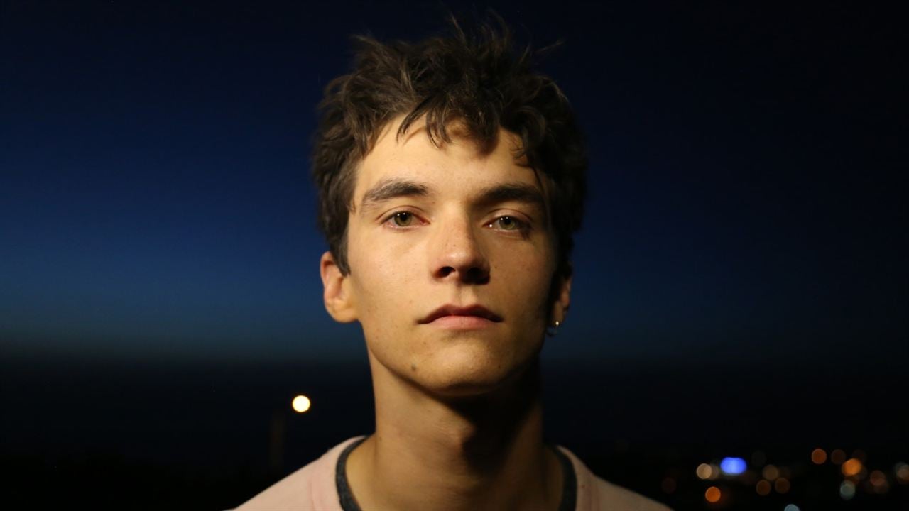 Roads : Bild Fionn Whitehead