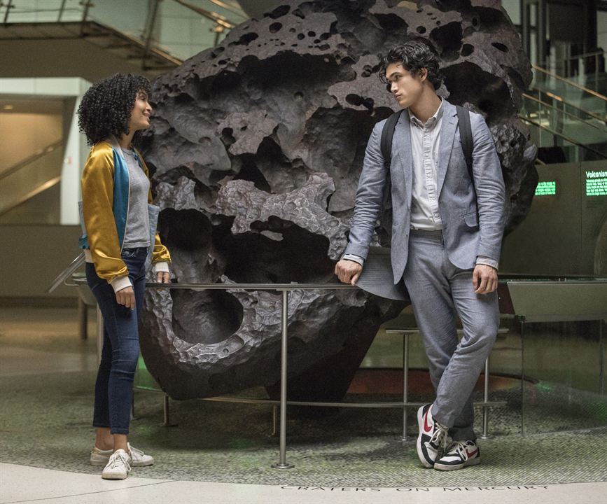 The Sun Is Also A Star : Bild Yara Shahidi, Charles Melton