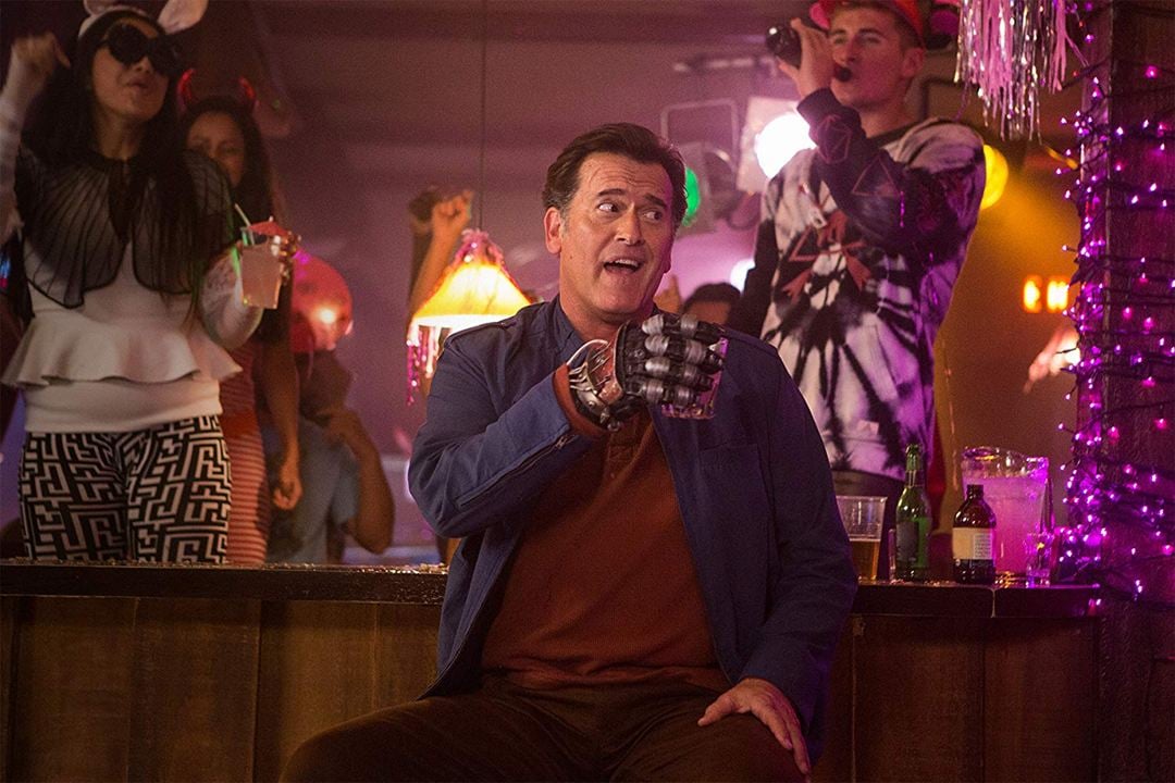 Ash Vs Evil Dead : Bild