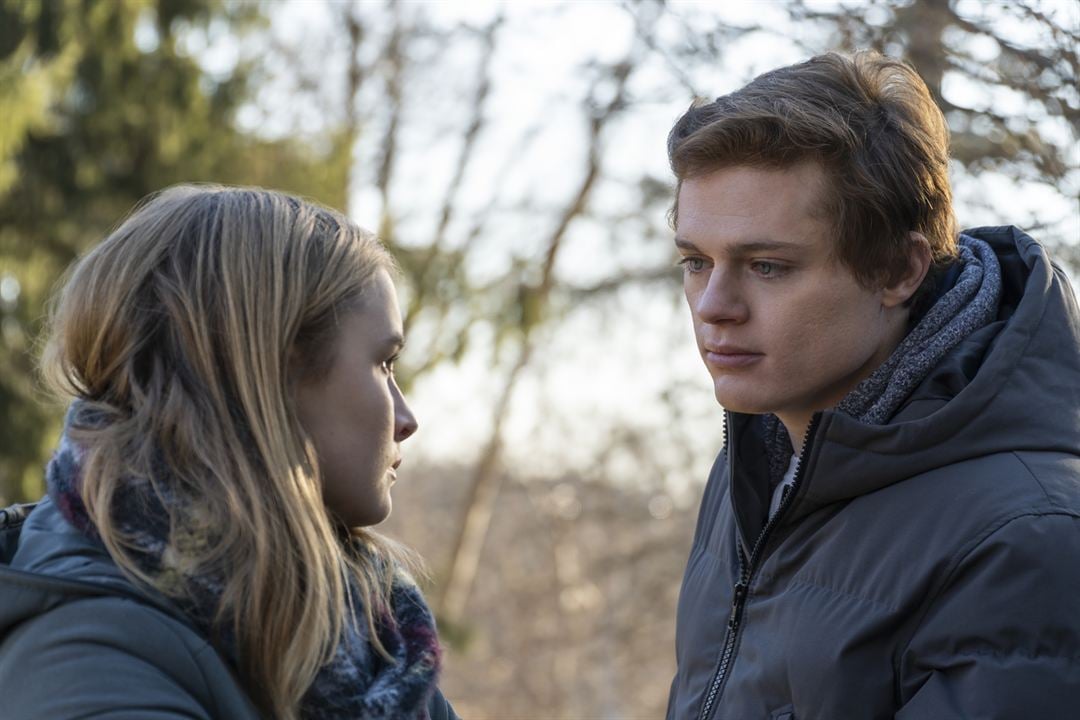 The Society : Bild Sean Berdy, Olivia DeJonge