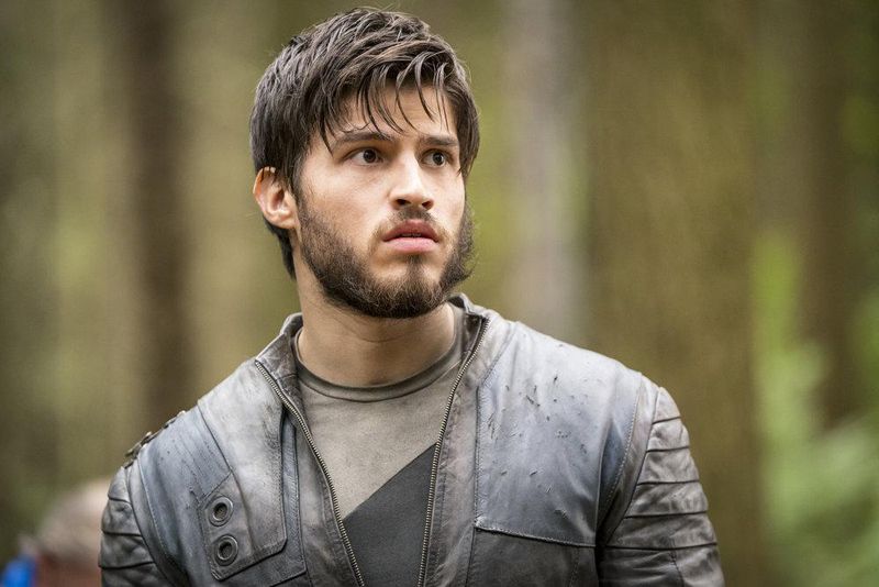 Krypton : Bild Cameron Cuffe