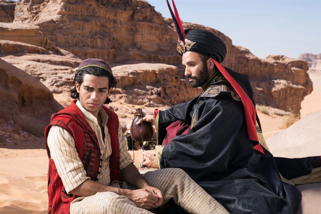 Aladdin : Bild Marwan Kenzari, Mena Massoud