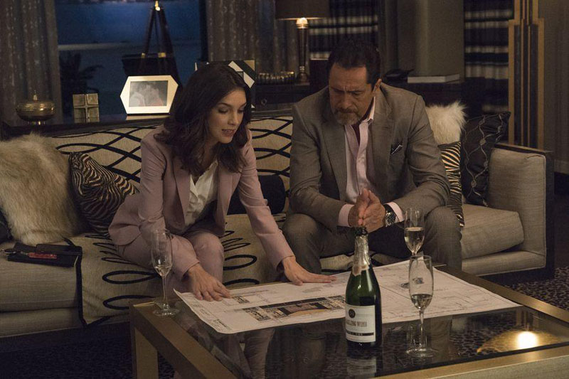 Grand Hotel (2019) : Bild Demian Bichir, Denyse Tontz