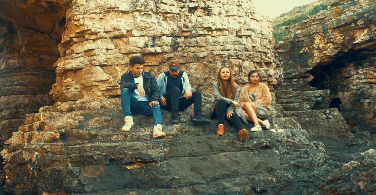 Cin Deresi: Müsfer : Bild