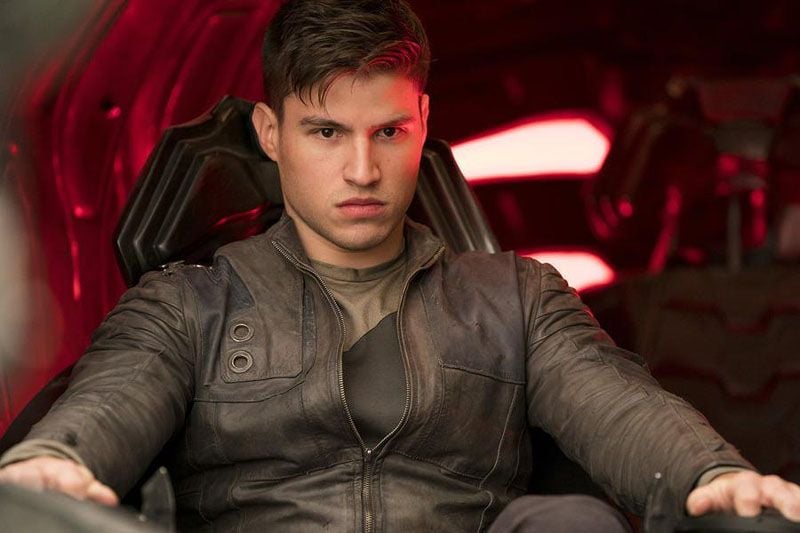 Krypton : Bild Cameron Cuffe