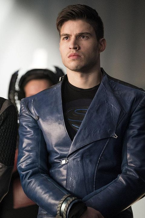Krypton : Bild Cameron Cuffe