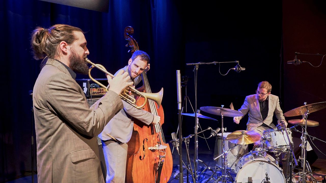 But Beautiful : Bild