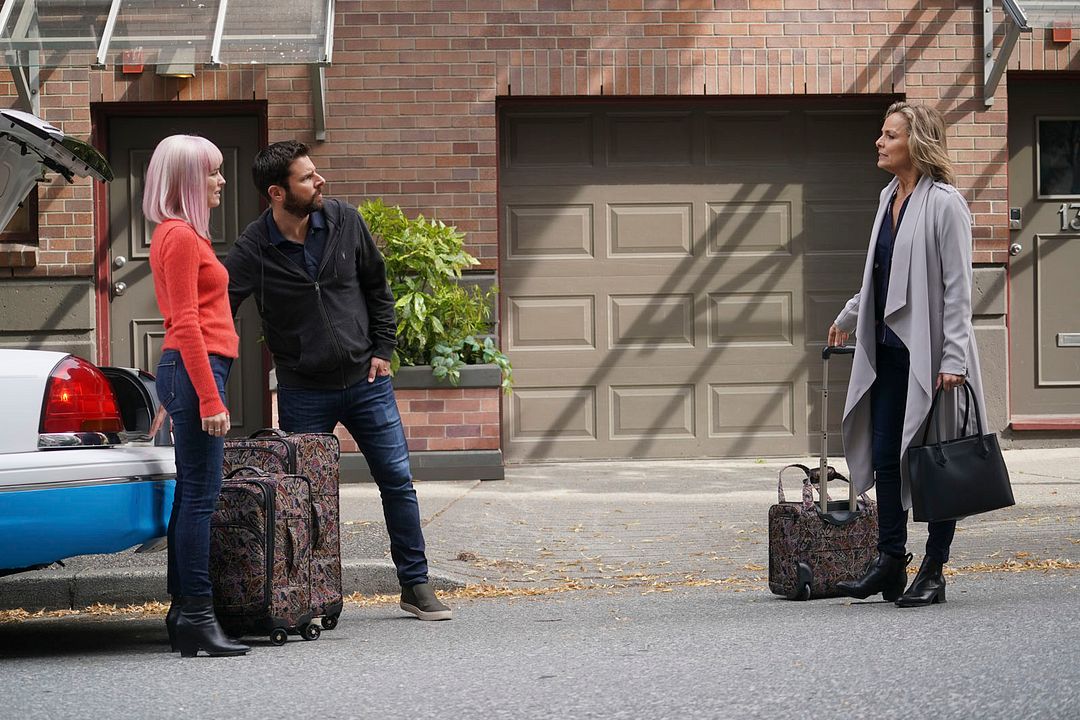 A Million Little Things : Bild Melora Hardin, Allison Miller, James Roday Rodriguez