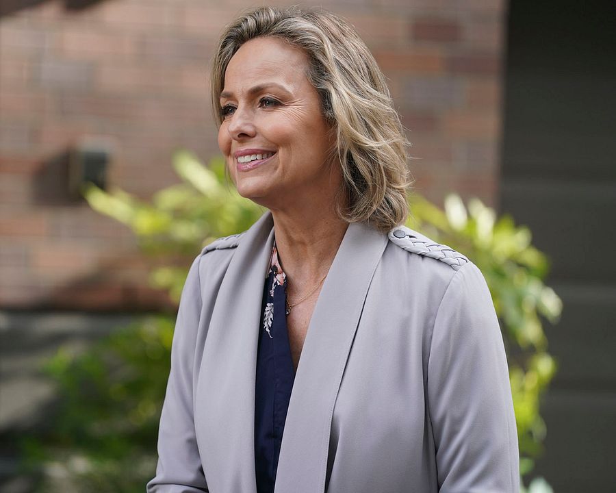 A Million Little Things : Bild Melora Hardin