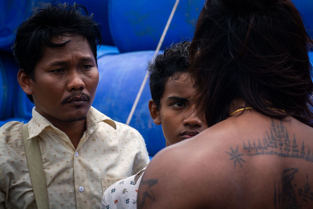 Buoyancy : Bild Thanawut Kasro, Sarm Heng