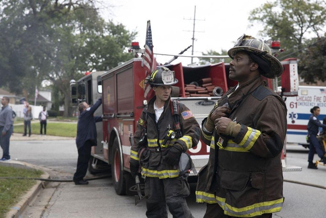 Chicago Fire : Bild Eamonn Walker, Jesse Spencer