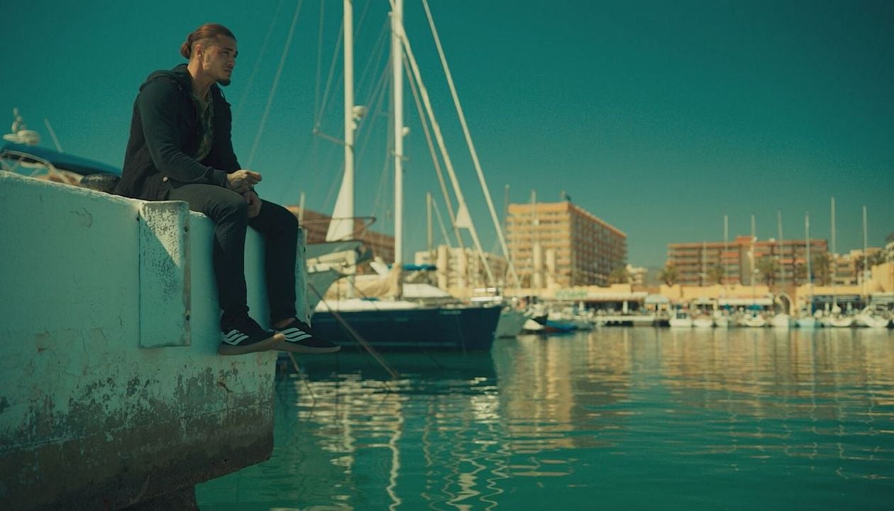 Toy Boy : Bild Carlo Costanzia Flores