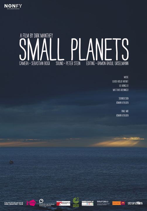 Small Planets : Kinoposter