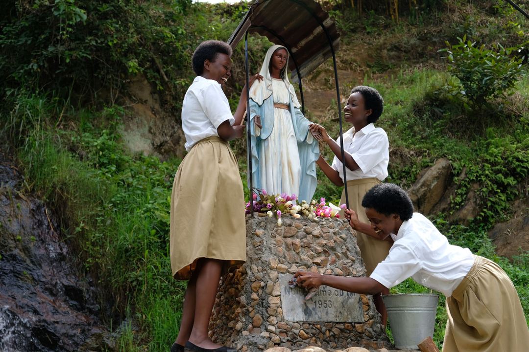 Notre-Dame du Nil : Bild Clariella Bizimana, Amanda Mugabekazi, Albina Kirenga