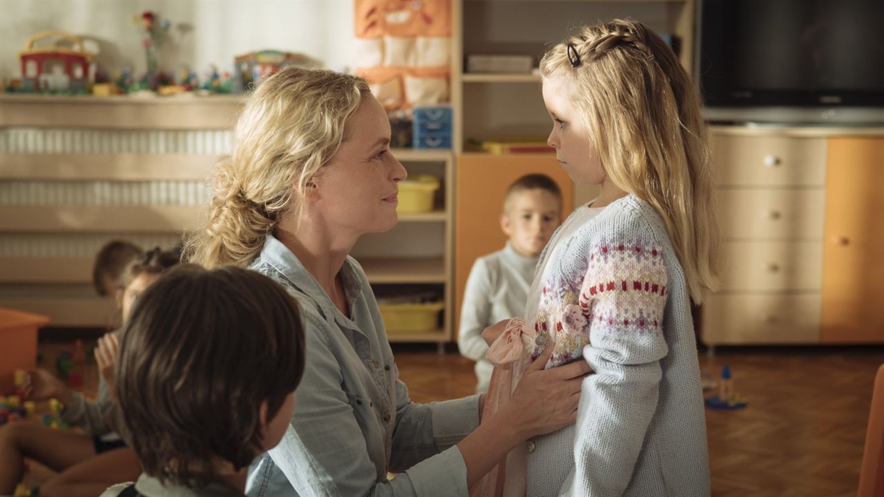 Pelikanblut - Aus Liebe zu meiner Tochter : Bild Nina Hoss, Katerina Lipovska