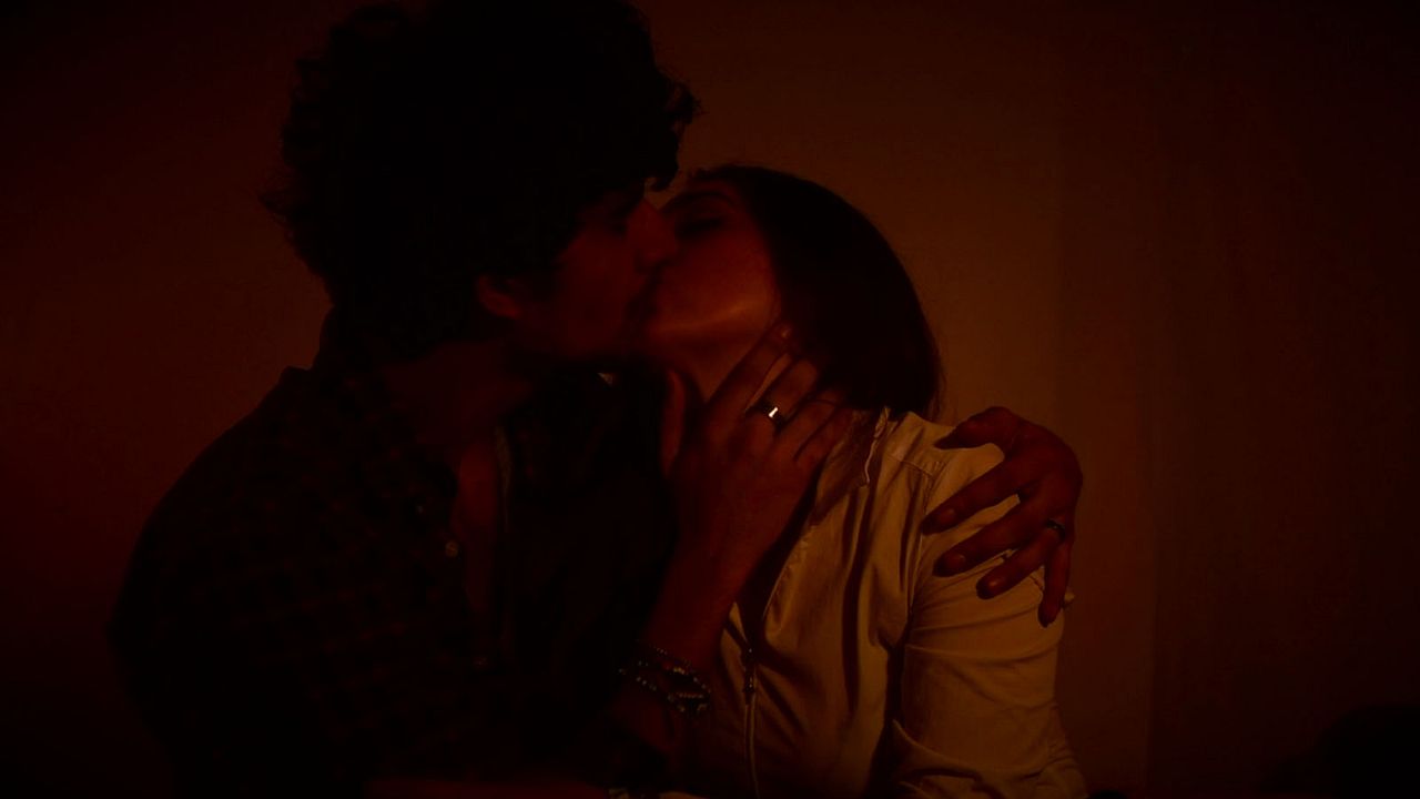 Erotic Chapter 1 : Desire & Sensuality : Bild