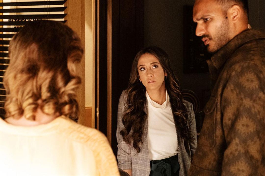 The Magicians : Bild Stella Maeve, Arjun Gupta