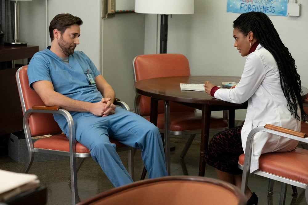 New Amsterdam : Bild Freema Agyeman, Ryan Eggold