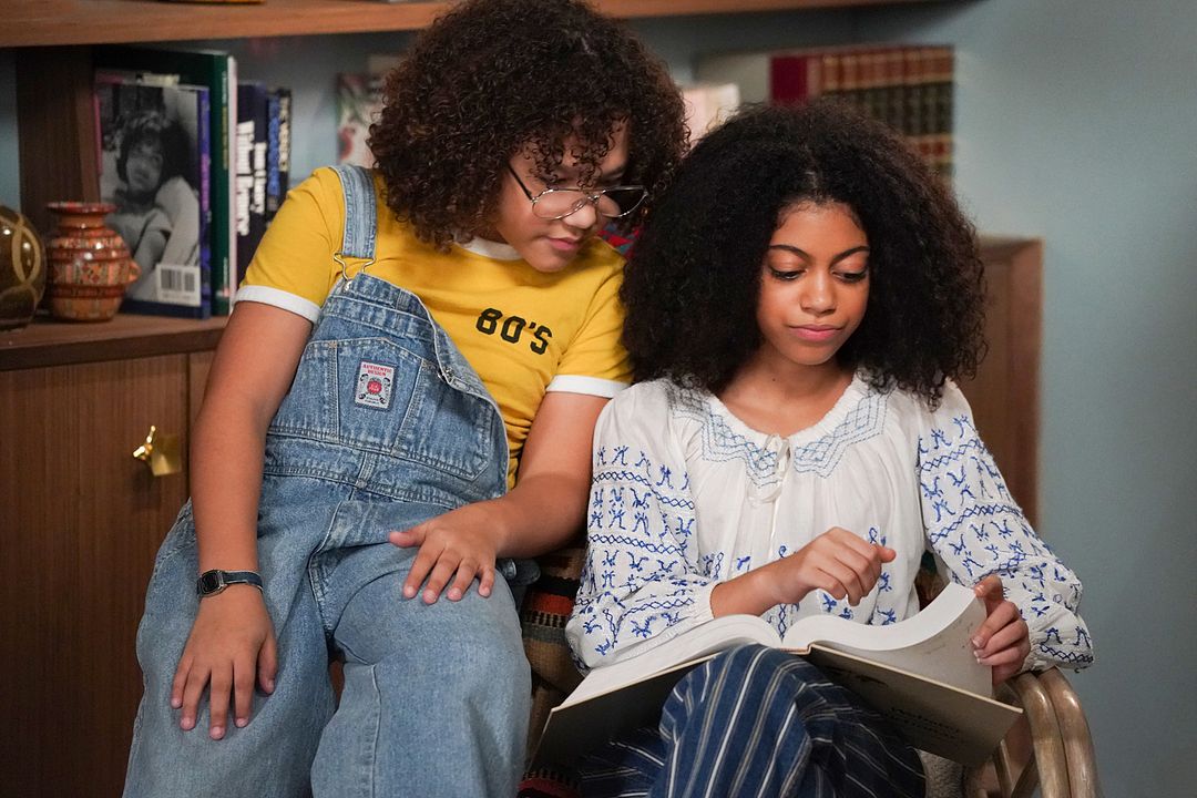 Mixed-ish : Bild Arica Himmel, Ethan William Childress