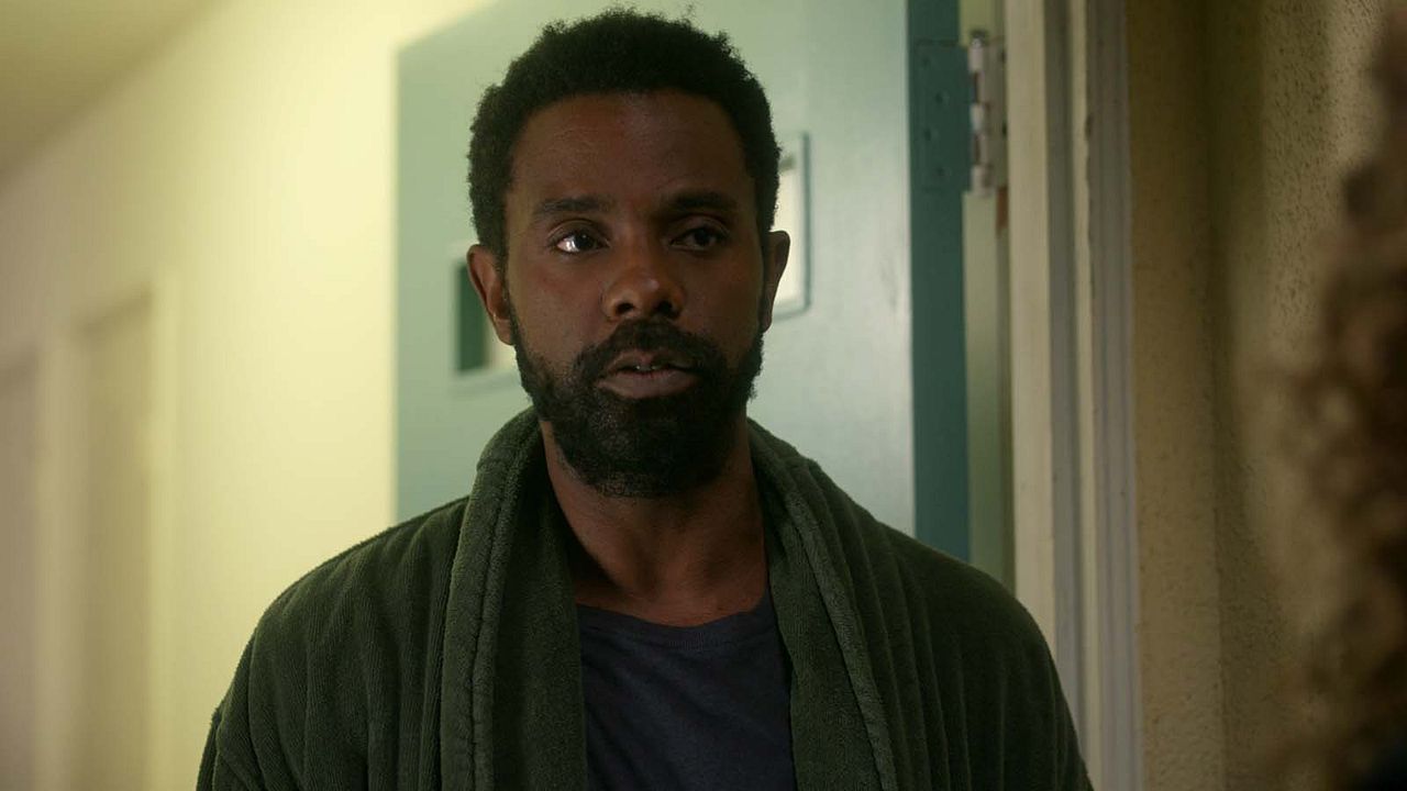 Dead To Me : Bild Brandon Scott