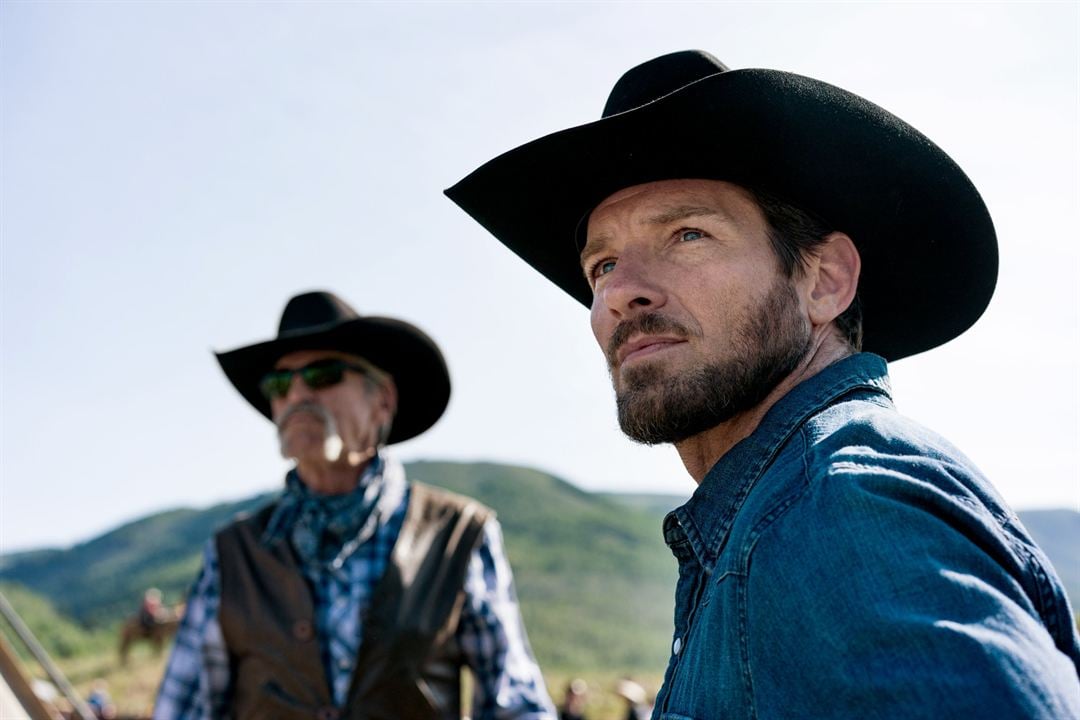 Yellowstone : Bild Ian Bohen, Forrie J. Smith