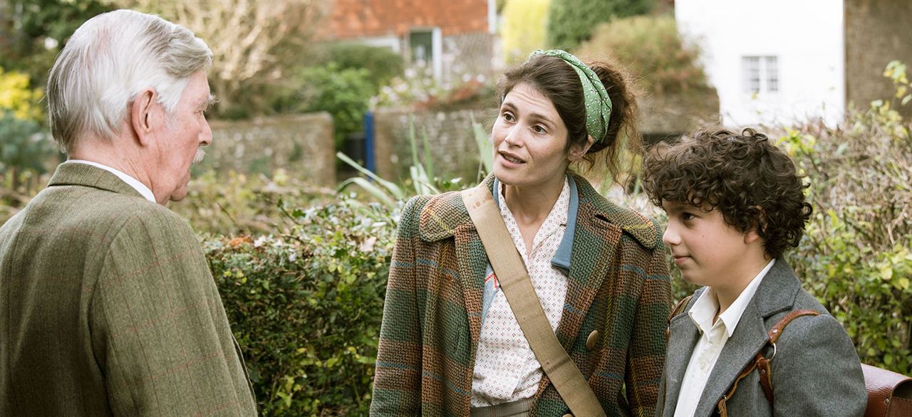 Summerland : Bild Gemma Arterton