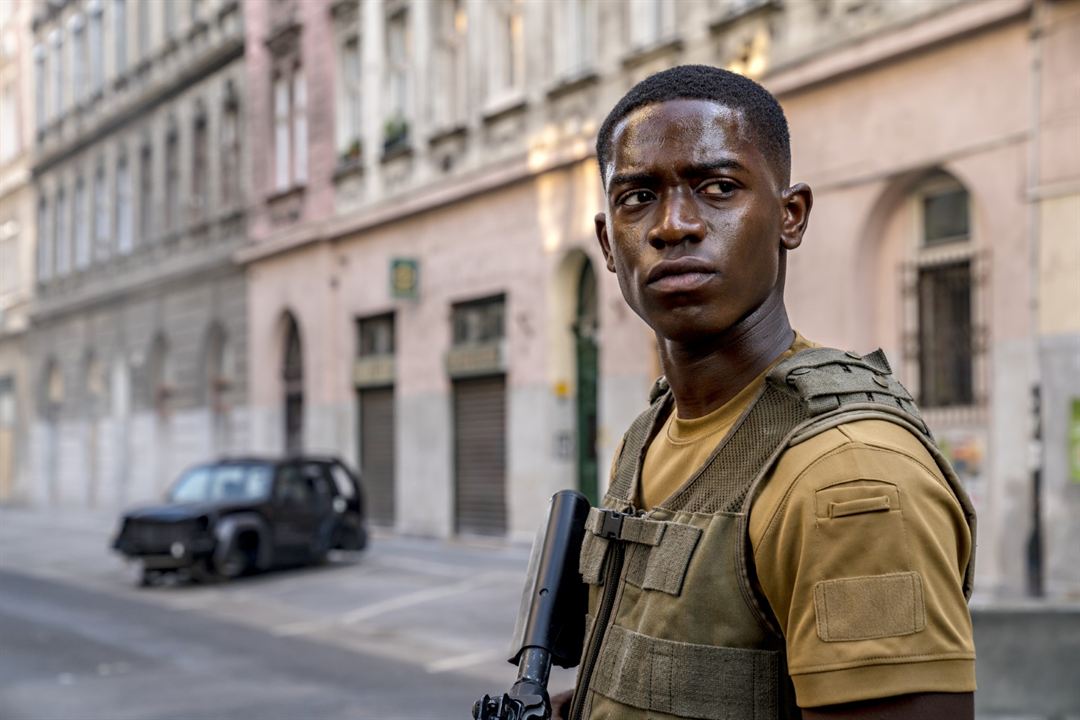 Outside The Wire : Bild Damson Idris