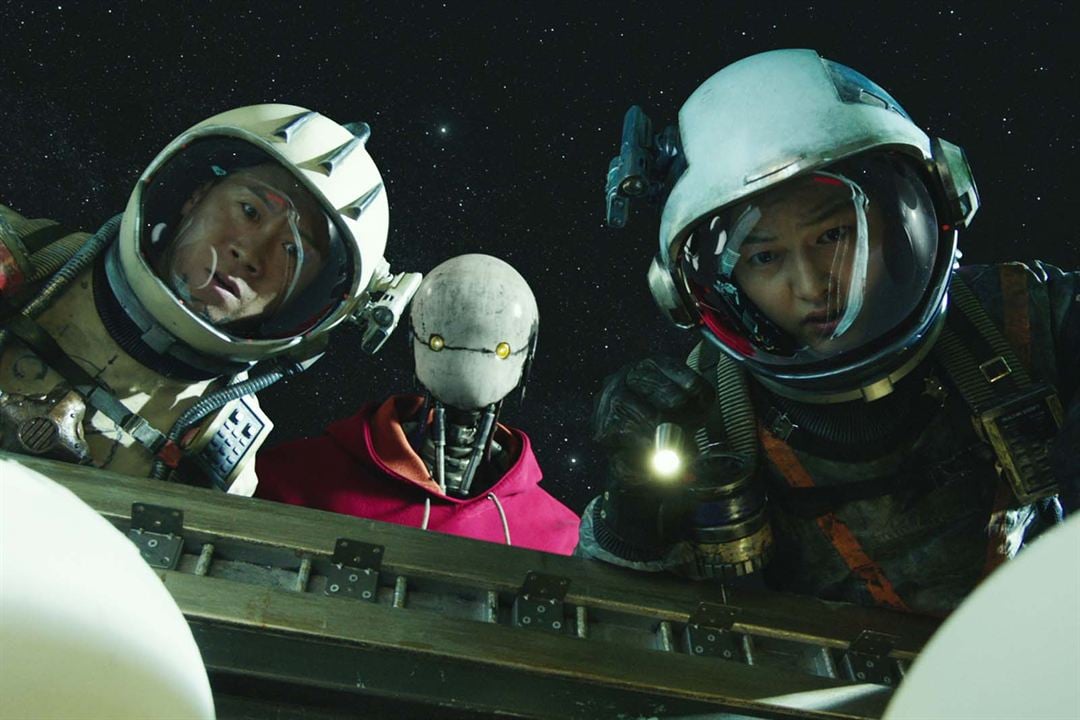 Space Sweepers : Bild Seon-kyu Jin, Joong-ki Song