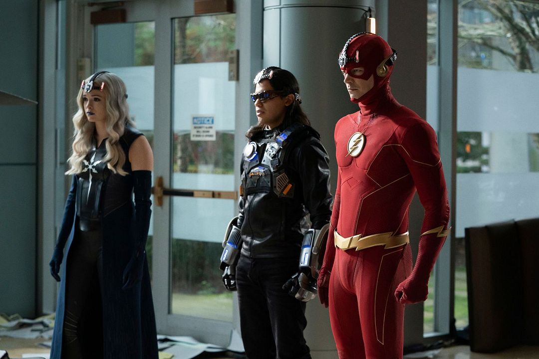 The Flash : Bild Grant Gustin, Carlos Valdes, Danielle Panabaker