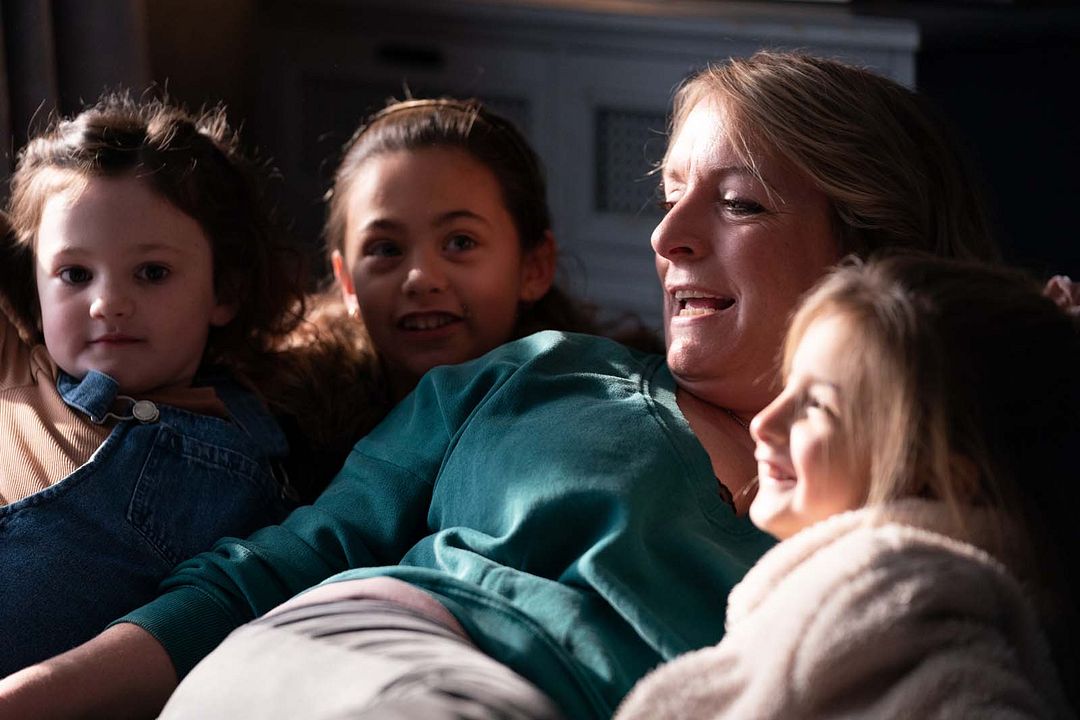 Ali & Ava : Bild Claire Rushbrook