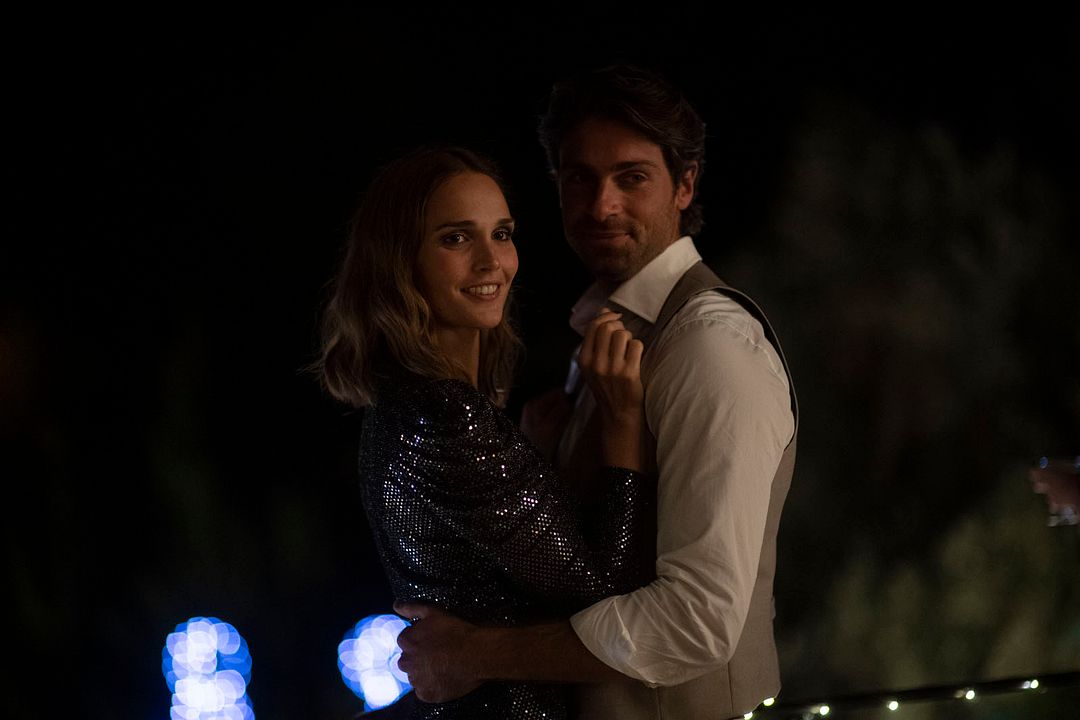 Meine schrecklich verwöhnte Familie : Bild Camille Lou, Tom Leeb