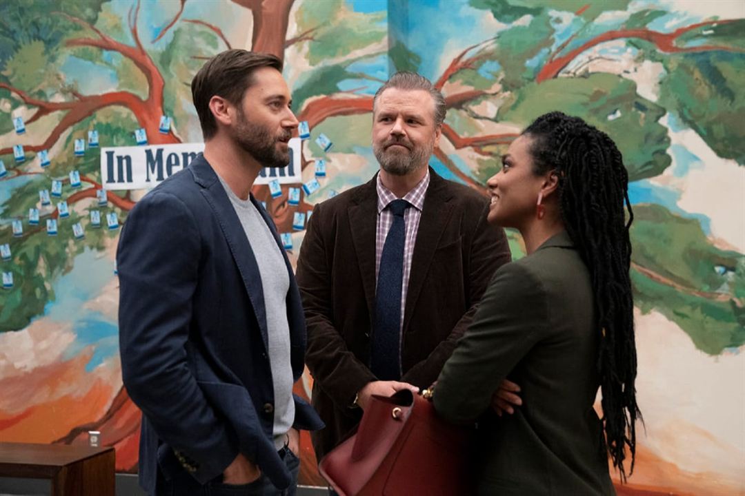 New Amsterdam : Bild Freema Agyeman, Ryan Eggold, Tyler Labine