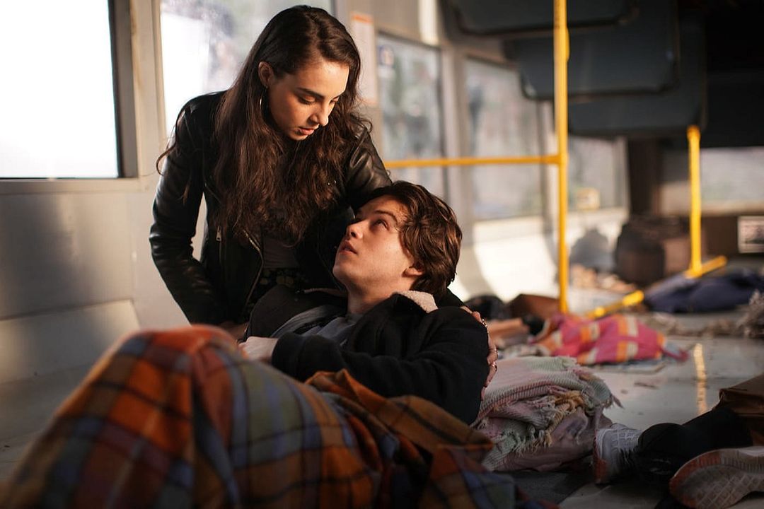 La Brea : Bild Veronica St. Clair, Jack Martin (LXVI)