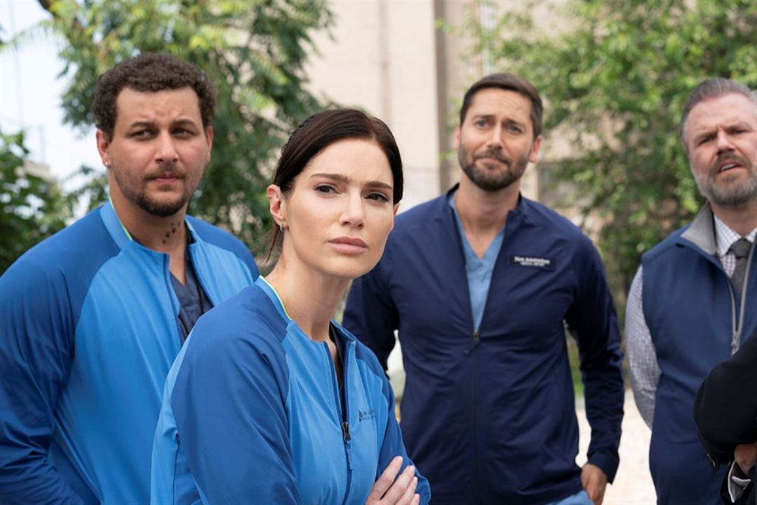 New Amsterdam : Bild Janet Montgomery, Tyler Labine, Alejandro Hernandez (V), Ryan Eggold