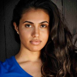 Kinoposter Analisa Velez