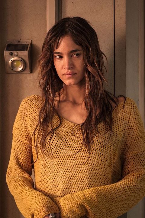 Life In Space : Bild Sofia Boutella