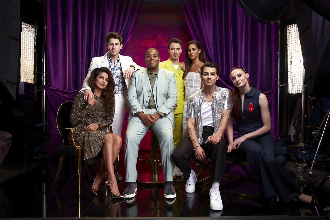 Jonas Brothers Family Roast : Bild Priyanka Chopra Jonas, Joe Jonas, Nick Jonas, Kevin Jonas, Kenan Thompson, Sophie Turner