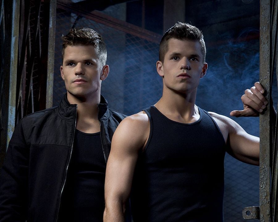 Bild Max Carver, Charlie Carver