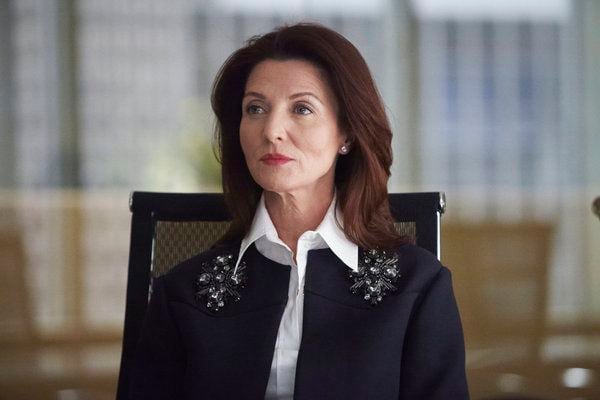 Suits : Bild Michelle Fairley