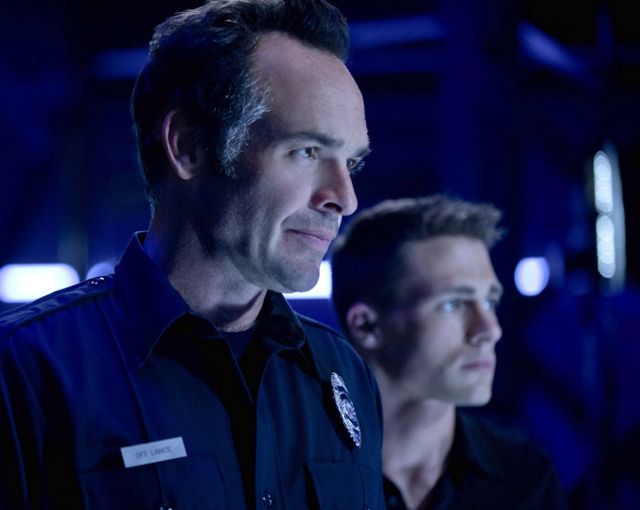 Arrow : Bild Colton Haynes, Paul Blackthorne