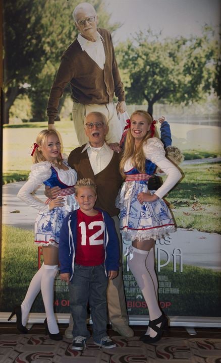 Jackass: Bad Grandpa : Vignette (magazine) Johnny Knoxville