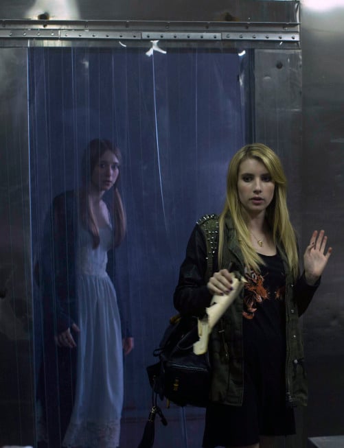 American Horror Story : Bild Emma Roberts, Taissa Farmiga