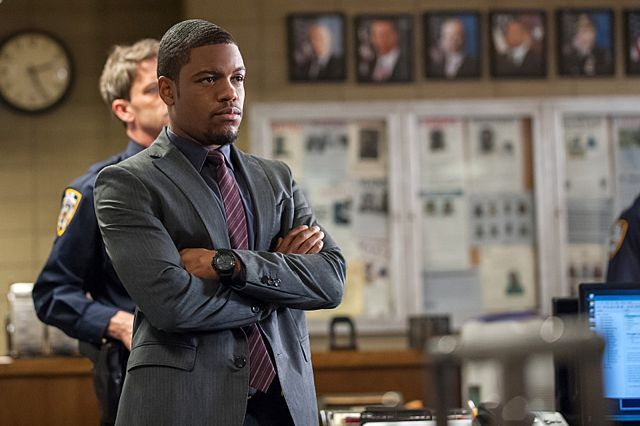 Elementary : Bild Jon Michael Hill