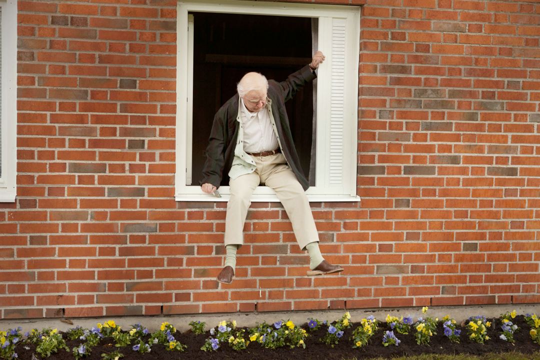 Der Hundertjährige, der aus dem Fenster stieg und verschwand : Bild Robert Gustafsson