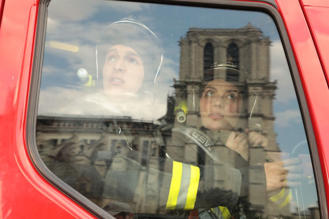Notre-Dame in Flammen : Bild