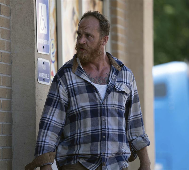 Chase: Ethan Embry