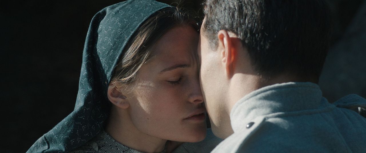 Allein an der Front : Bild